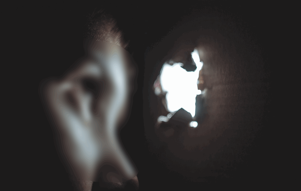 Spijunjiranje 920 pixabay.png
